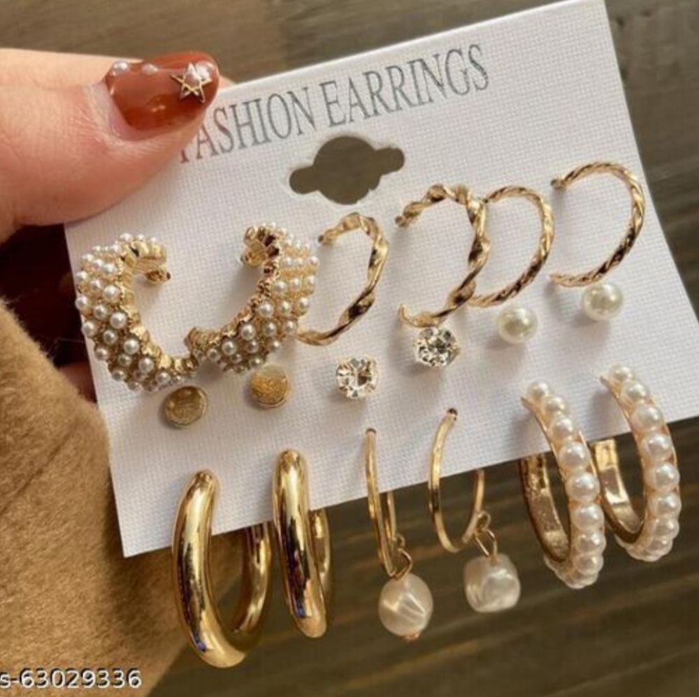 9 Pair of Western/Modern Earrings - Picture 2 of 2